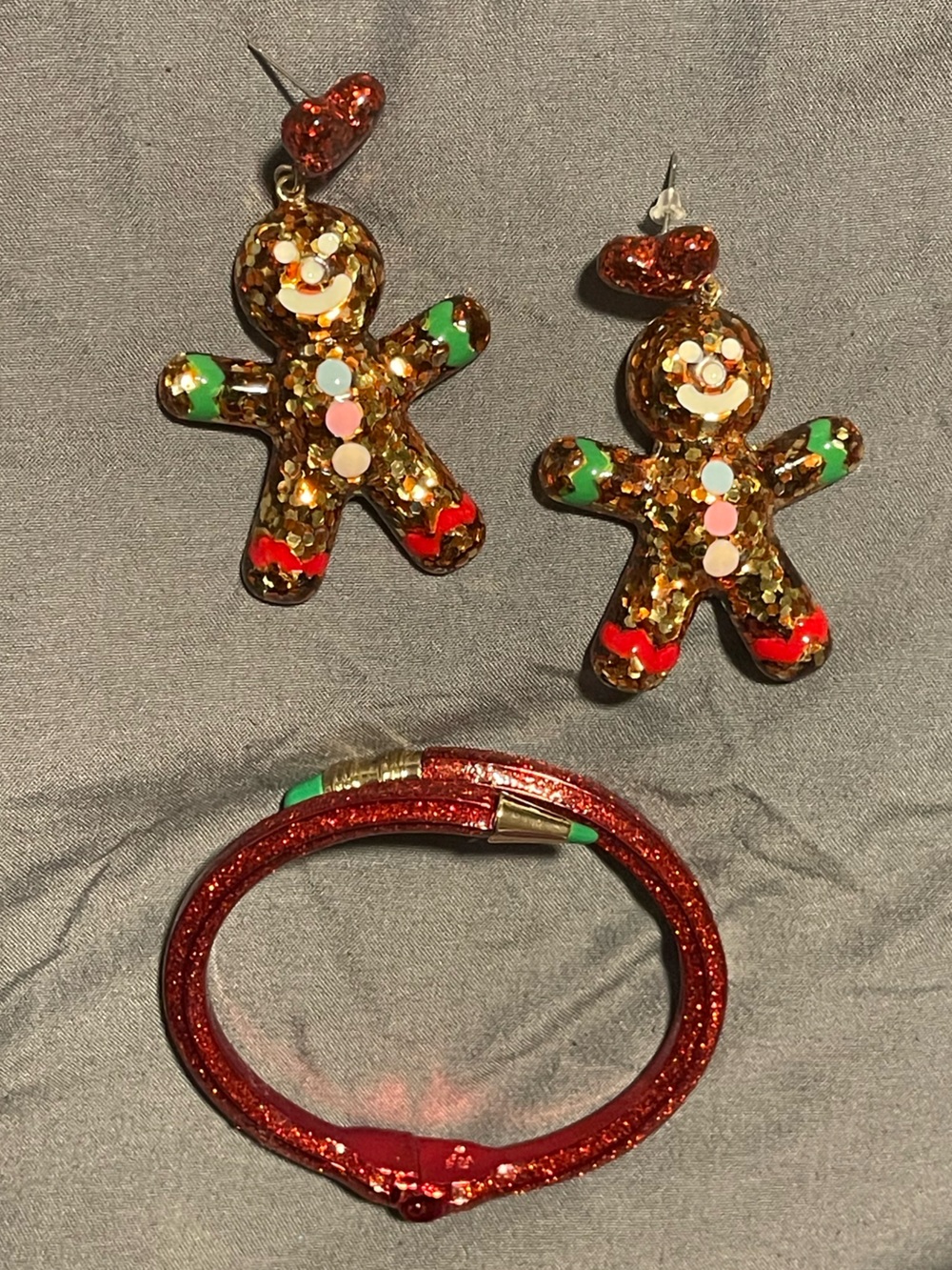 Women’s Glitter Gingerbread Earings and Red Sparkle Bracelet Set (Teacher)